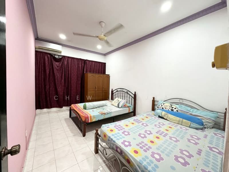 Kedai untuk Dijual di Senai (Johor) - Chew Jia Jia - Bedroom - PropertyGuru.com.my