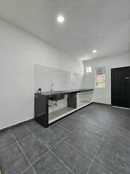 2-storey Terraced House for Sale in Taman Puteri Wangsa (Ulu Tiram) - Han Yong Ang - Kitchen - PropertyGuru.com.my