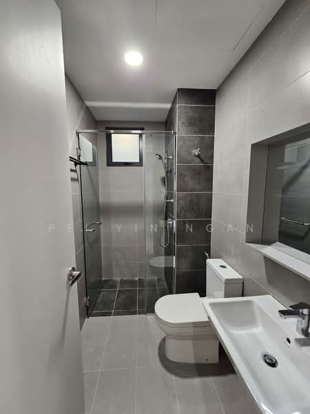 Servis Apartment untuk Disewa di Sunway Belfield - Pei Yin Ngan - Bathroom - PropertyGuru.com.my