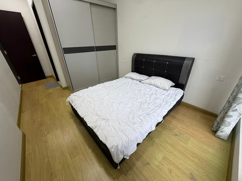 Condominium for Rent at Amberside @ Country Garden Danga Bay - Eldwin Soh - Bedroom - PropertyGuru.com.my