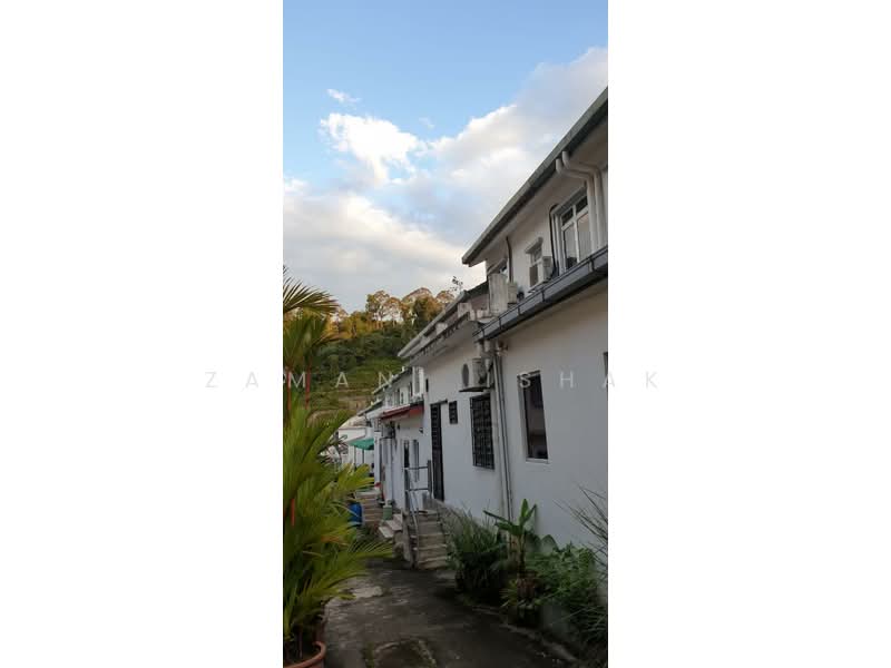 Rumah Teres 2 Tingkat untuk Dijual di Ampang (Selangor) - Zamani Ishak - Exterior - PropertyGuru.com.my
