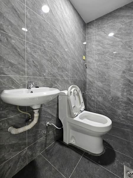 1-storey Terraced House for Sale in Taman Puteri Wangsa (Ulu Tiram) - Han Yong Ang - Bathroom - PropertyGuru.com.my