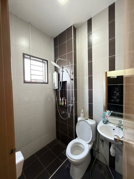 Terraced House for Sale in Taman Seri Austin (Tebrau) - William Tay - Bathroom - PropertyGuru.com.my