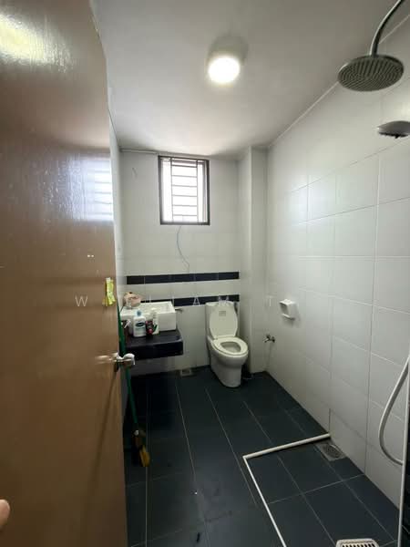 Terraced House for Sale in Taman Seri Austin (Tebrau) - William Tay - Bathroom - PropertyGuru.com.my