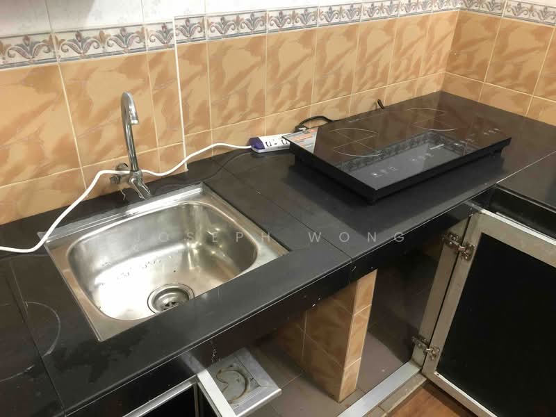 Rumah Teres 2 Tingkat untuk Disewa di Taman Nusa Indah (Iskandar Puteri (Nusajaya)) - Joseph Wong - Kitchen - PropertyGuru.com.my