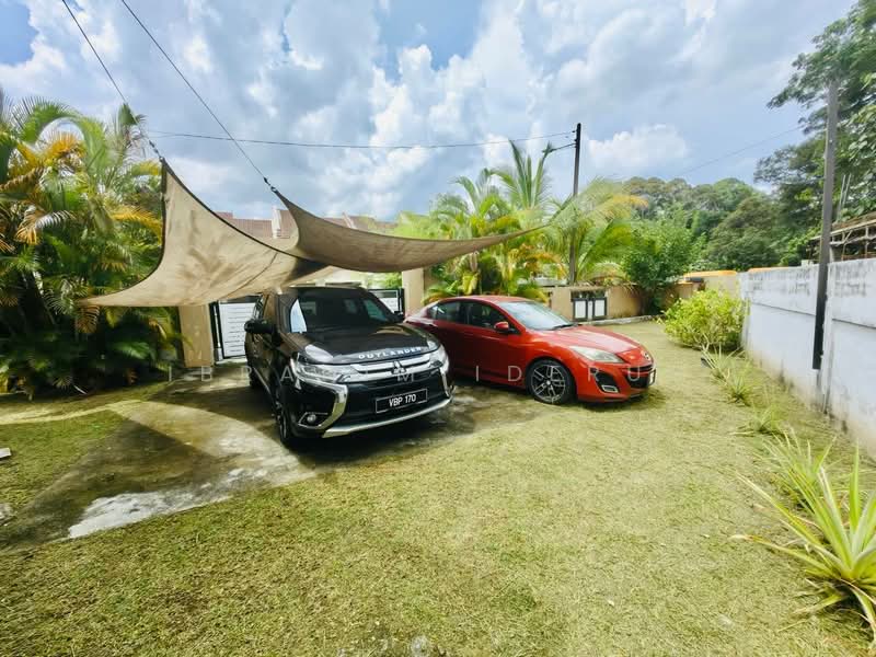 2.5-storey Terraced House for Sale in Kuala Selangor (Selangor) - Ibrahim Iderus - Exterior - PropertyGuru.com.my
