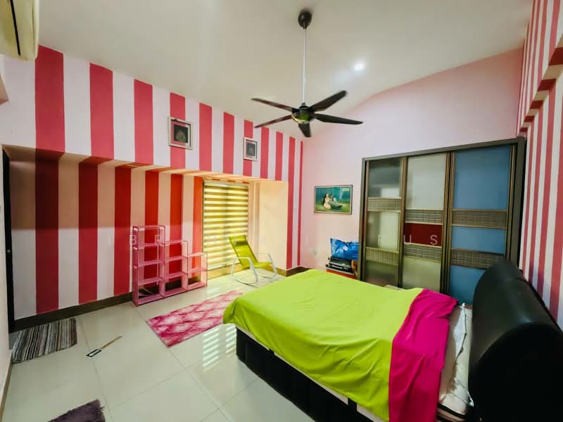 2.5-storey Terraced House for Sale in Kuala Selangor (Selangor) - Ibrahim Iderus - Bedroom - PropertyGuru.com.my