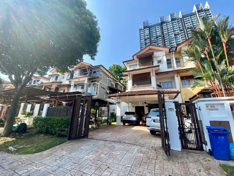 Semi-Detached House for Sale in Shah Alam (Selangor) - SITI KHAIRIYAH JAAFAR - Exterior - PropertyGuru.com.my