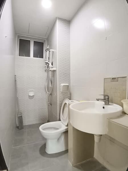 Apartment for Rent at Austin Suites (Permata Austin) - Max Loh - Bathroom - PropertyGuru.com.my