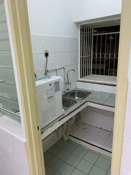 Apartment for Sale at Pangsapuri Cemara - Michelle Tan - Kitchen - PropertyGuru.com.my