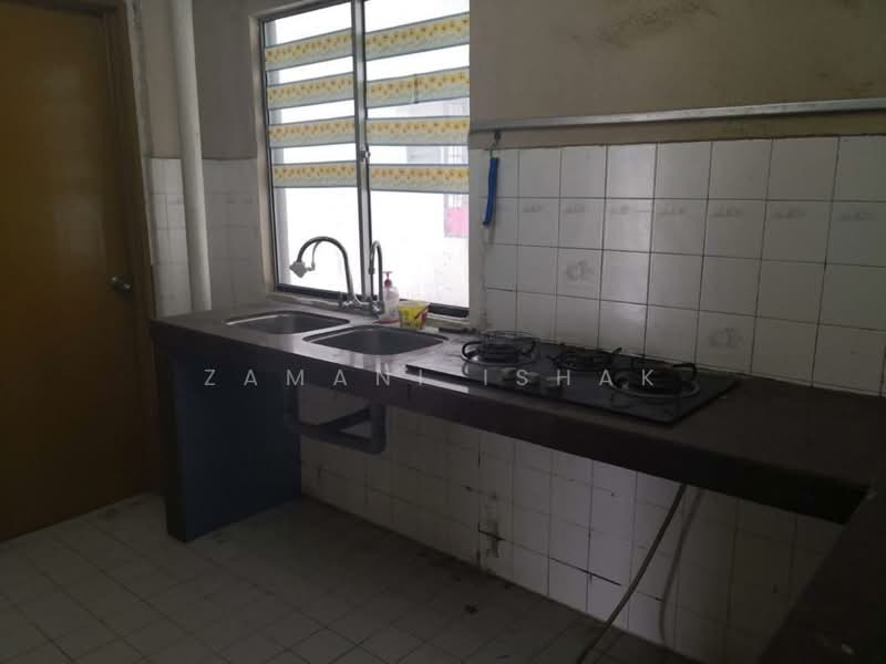 Kondominium untuk Dijual di D'Casa Condominium - Zamani Ishak - Kitchen - PropertyGuru.com.my