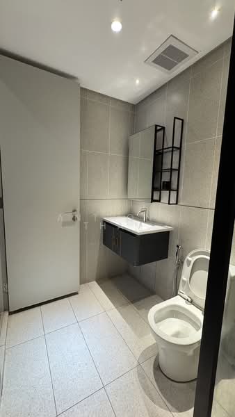 Servis Apartment untuk Disewa di Millerz Square Serviced Residence - Anthony Tham - Bathroom - PropertyGuru.com.my