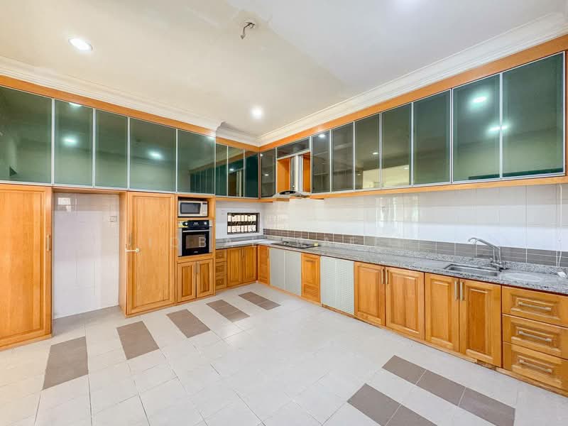 Semi-Detached House for Sale in Puncak Bangi (Bandar Baru Bangi) - Iqbal Rafei - Kitchen - PropertyGuru.com.my