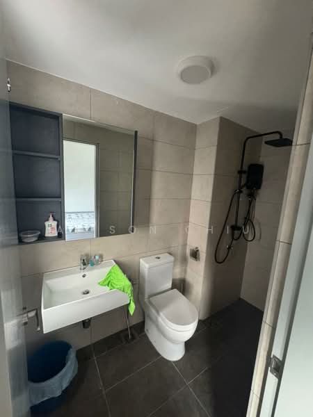 Servis Apartment untuk Disewa di M Luna - Alison Chiu - Bathroom - PropertyGuru.com.my