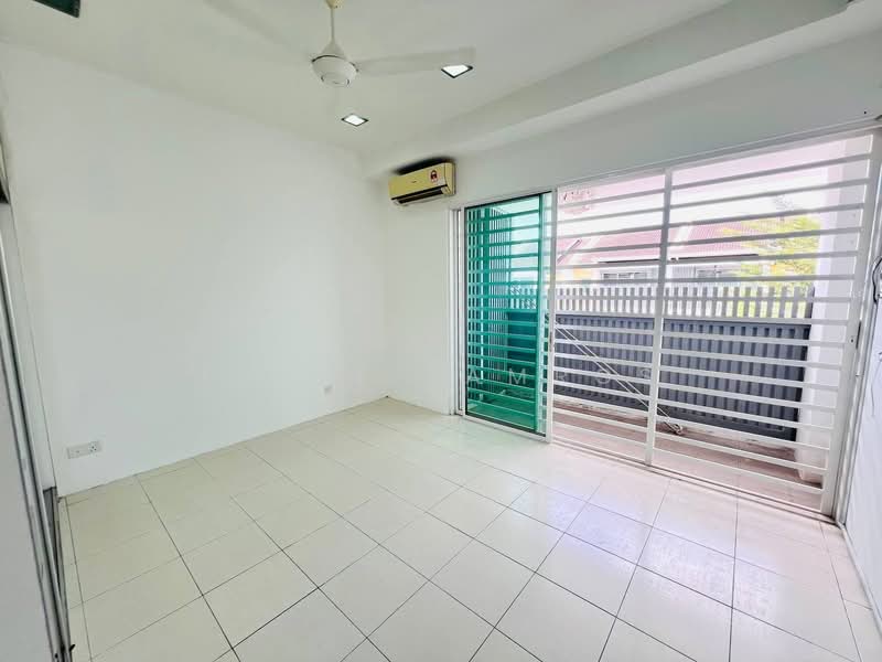Rumah Teres 2 Tingkat untuk Dijual di Kajang (Selangor) - Izzat Zamros - Interior - PropertyGuru.com.my