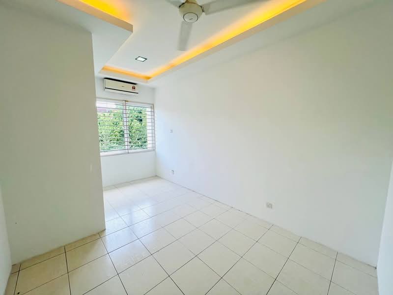 Rumah Teres 2 Tingkat untuk Dijual di Kajang (Selangor) - Izzat Zamros - PropertyGuru.com.my