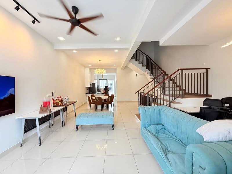 Rumah Teres 3 Tingkat untuk Dijual di Sepang (Selangor) - Najibah Sahari - PropertyGuru.com.my
