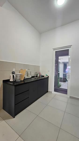 Rumah Teres 2 Tingkat untuk Disewa di Aspen Vision City (Batu Kawan) - Cheau Chie Ooi - Kitchen - PropertyGuru.com.my
