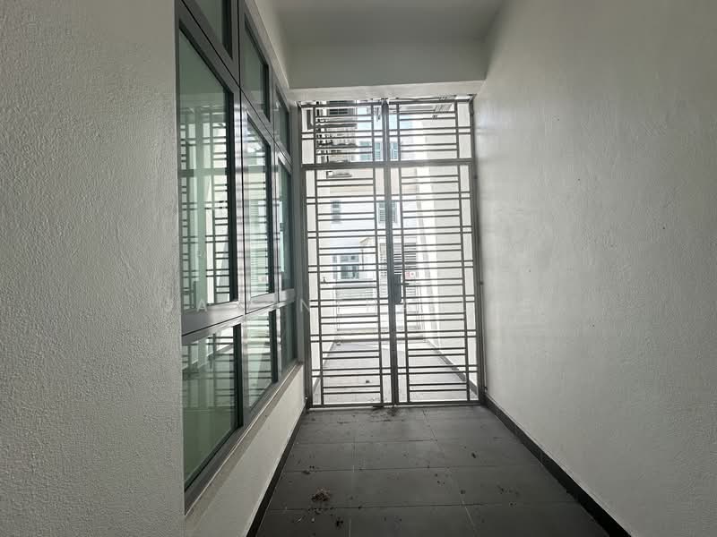 3-storey Terraced House for Sale in Sungai Ara (Penang) - Jacyntha Lee - Corridor - PropertyGuru.com.my