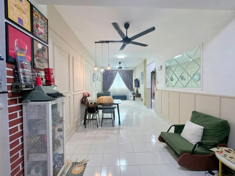 Apartment for Sale at Pangsapuri Selangorku Tiara South (RSKU) - Rohani Daud - Living Room - PropertyGuru.com.my