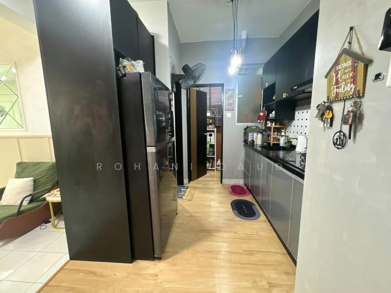 Apartment for Sale at Pangsapuri Selangorku Tiara South (RSKU) - Rohani Daud - Kitchen - PropertyGuru.com.my