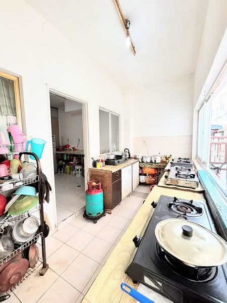 Rumah Teres 2 Tingkat untuk Dijual di Setia Alam (Selangor) - Syukor Hartanah - Kitchen - PropertyGuru.com.my