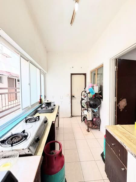 Rumah Teres 2 Tingkat untuk Dijual di Setia Alam (Selangor) - Syukor Hartanah - Kitchen - PropertyGuru.com.my