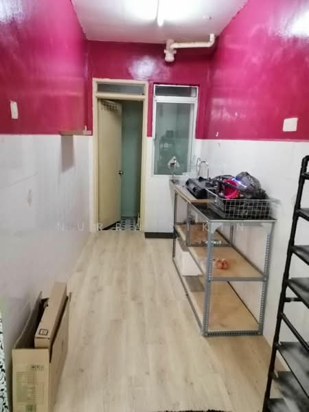 Pangsapuri untuk Disewa di Sutera Apartment - Nurra Eikin - Kitchen - PropertyGuru.com.my