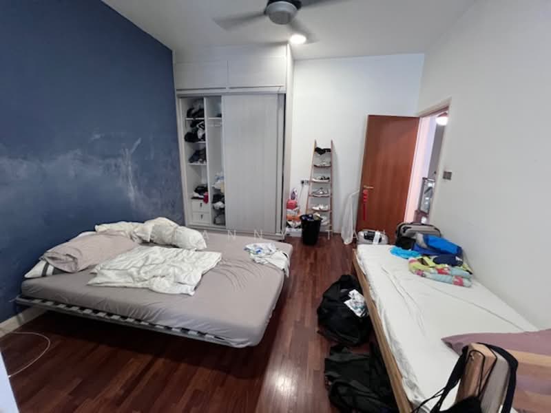 Rumah Teres 3 Tingkat untuk Dijual di Taman Taming Indah 2 (Bandar Sungai Long) - Shanny Tan - Bedroom - PropertyGuru.com.my