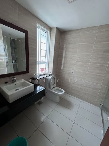 Rumah Teres 3 Tingkat untuk Dijual di Taman Taming Indah 2 (Bandar Sungai Long) - Shanny Tan - Bathroom - PropertyGuru.com.my