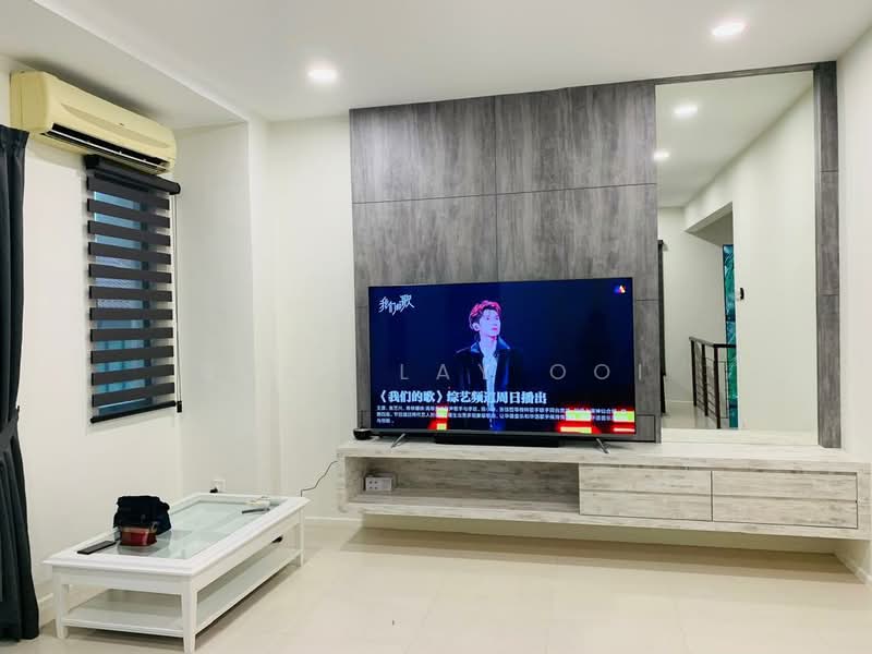 3-storey Terraced House for Sale in Tanjung Bungah (Penang) - Suan Lay Ooi - Living Room - PropertyGuru.com.my