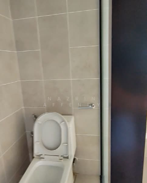 Service Residence for Rent at Kampung Melayu Subang - Nazrin Affendy - Bathroom - PropertyGuru.com.my