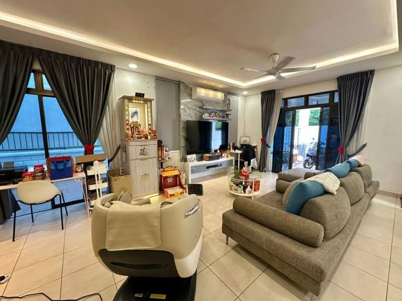 Cluster House for Sale in Austin Heights (Tebrau) - Bernice Gan - Living Room - PropertyGuru.com.my