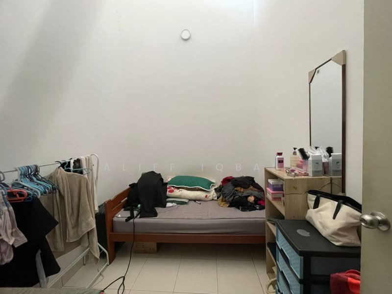 Terraced House for Sale in Klang (Selangor) - Aliff Iqbal - Bedroom - PropertyGuru.com.my