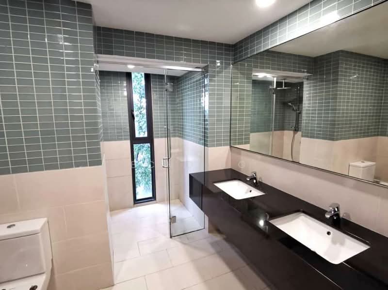 Rumah Teres untuk Disewa di Desa Parkcity (Kuala Lumpur) - Echo Ng - Bathroom - PropertyGuru.com.my