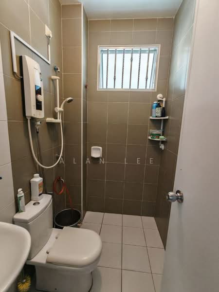 2-storey Terraced House for Sale in Johor Bahru (Johor) - Alan Lee - Bathroom - PropertyGuru.com.my
