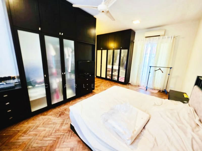 Rumah Teres 2.5 Tingkat untuk Dijual di Tanjung Tokong (Penang) - Charles Chaw - Bedroom - PropertyGuru.com.my
