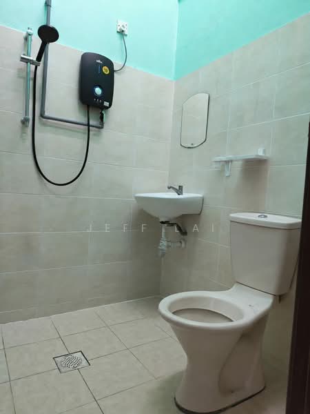 Rumah Teres 2 Tingkat untuk Dijual di Bandar Damai Perdana (Cheras) - Jeff Lai - Bathroom - PropertyGuru.com.my