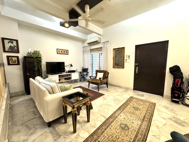 Rumah Teres 2 Tingkat untuk Dijual di Ampang (Kuala Lumpur) - Mezzie . - Living Room - PropertyGuru.com.my