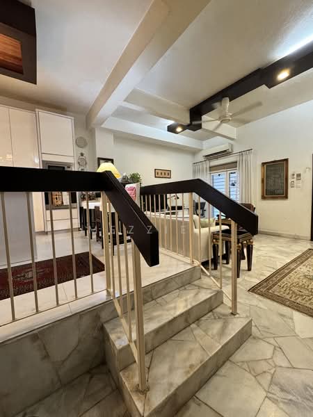 Rumah Teres 2 Tingkat untuk Dijual di Ampang (Kuala Lumpur) - Mezzie . - Living Room - PropertyGuru.com.my