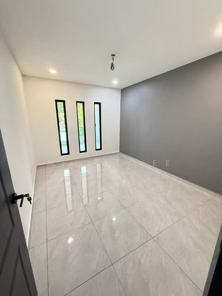Untuk Dijual - Kampung Bahru