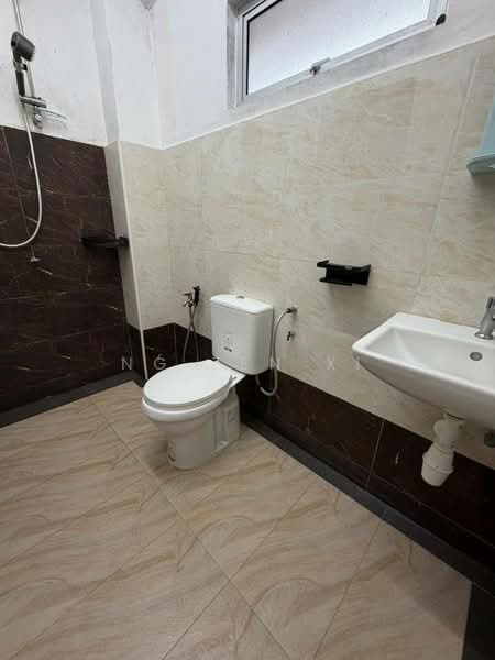 Rumah Teres 2 Tingkat untuk Dijual di Bandar Indahpura (Kulai) - NG ZEN XI - Bathroom - PropertyGuru.com.my