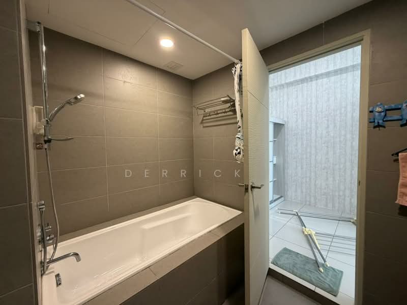 Condominium for Sale at City Residence - Derrick . - Bathroom - PropertyGuru.com.my
