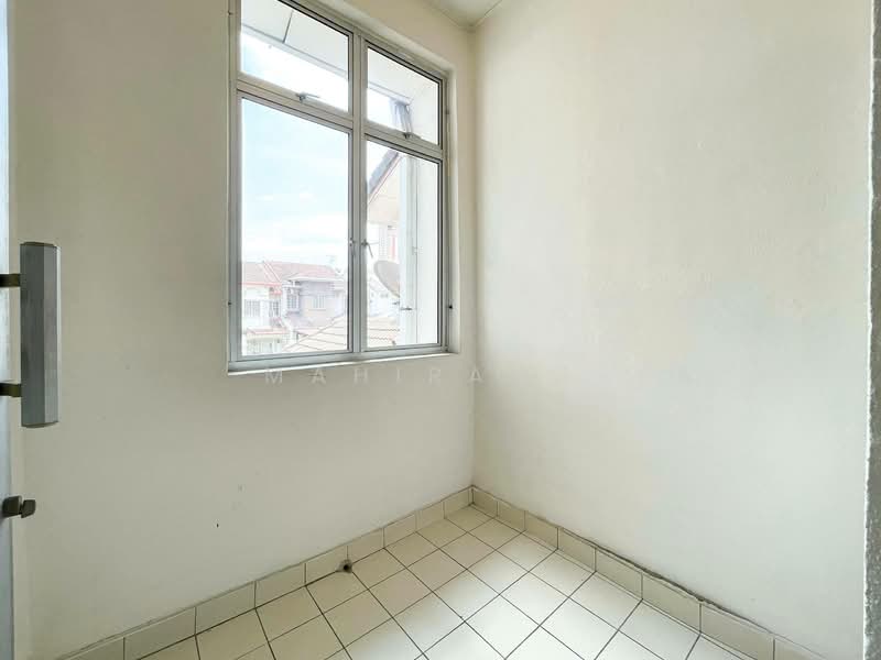 2-storey Terraced House for Sale in Usj 20 (Subang Jaya) - Mahirah . - Interior - PropertyGuru.com.my