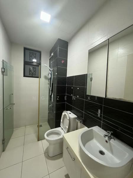 Service Residence for Sale at The Platino Serviced Apartment - NG ZEN XI - Bathroom - PropertyGuru.com.my