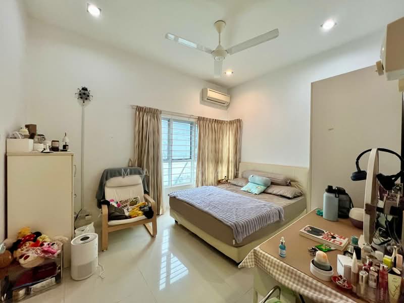 Rumah Berkembar untuk Dijual di Taman Saujana Emas (Kajang) - Mahirah . - Bedroom - PropertyGuru.com.my