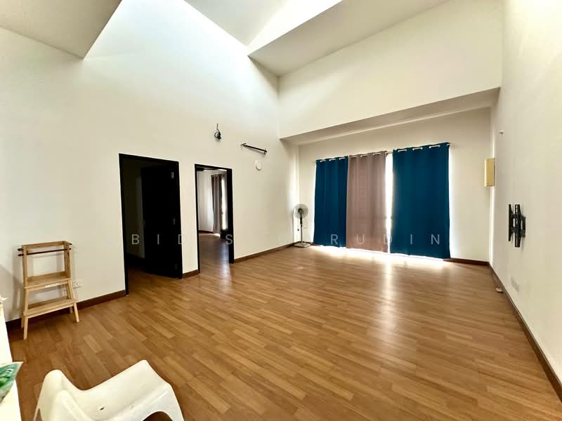 2-storey Terraced House for Sale in Denai Alam (Shah Alam) - Abid Sabarudin - Living Room - PropertyGuru.com.my