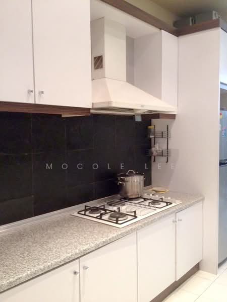 Pangsapuri untuk Dijual di Parkview Towers - Mocole Lee - Kitchen - PropertyGuru.com.my