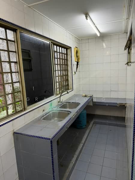 2-storey Terraced House for Sale in Kuchai Lama (Kuala Lumpur) - Grace Yong - Kitchen - PropertyGuru.com.my