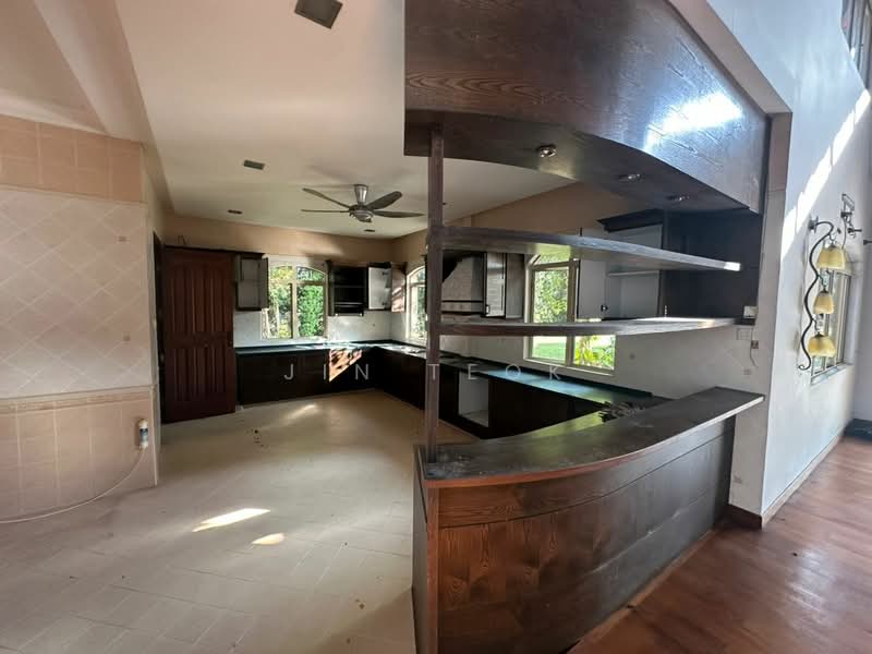 Rumah Banglo untuk Dijual di Leisure Farm (Gelang Patah) - Jin Teok - Kitchen - PropertyGuru.com.my